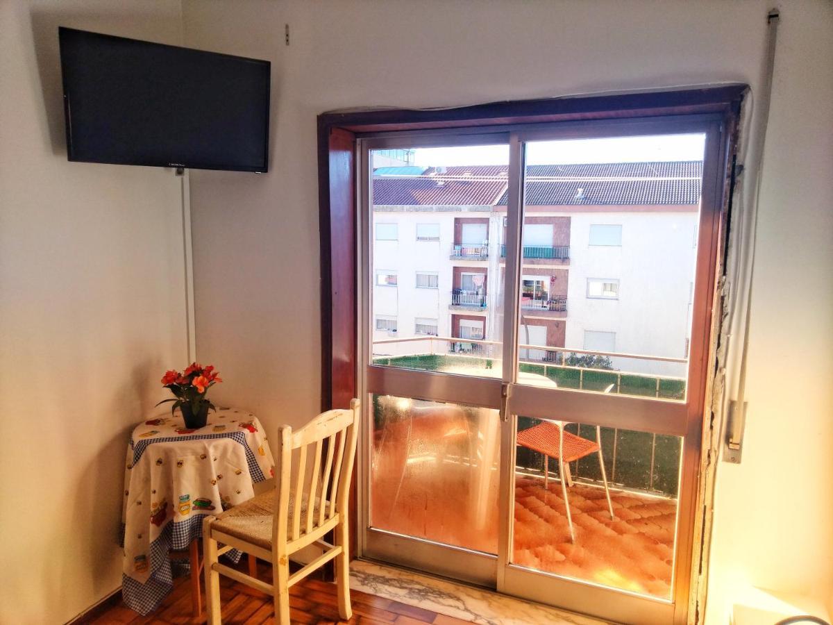 Enjoy Braga Estação - Charming Bedrooms in the Historic Center Exterior foto